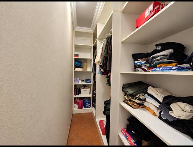 3 BEDROOM APARTMENT FOR SALE IN BRITS CENTRAL